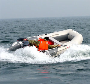 Надувная лодка Баджер Fishing Line 300 с жестким полом (фанера 12)