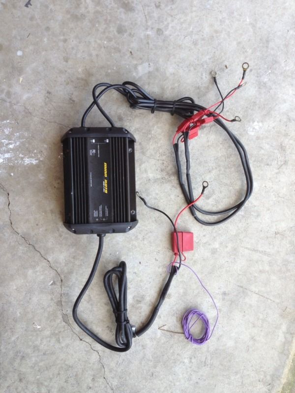 Зарядное устройство (альтенатор) Minn Kota MK 2 DC, 20 А, 12 В, 2 заряд. выхода